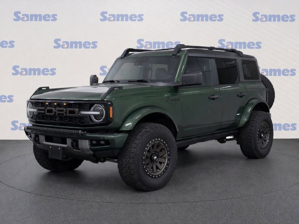 Used 2022 Ford Bronco 4-Door AWD/4WD image 2