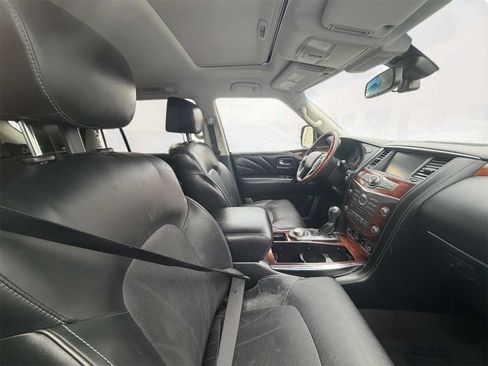 Used 2016 INFINITI QX80 4WD w/ Deluxe Technology Package image 8