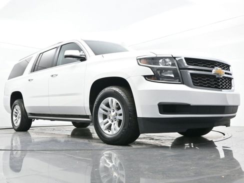 Used 2015 Chevrolet Suburban LT image 52