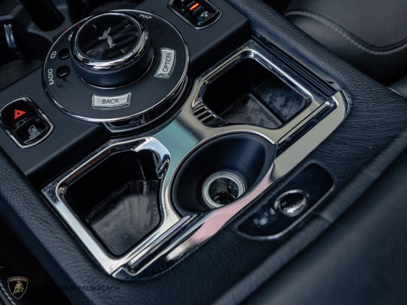 Used 2017 Rolls-Royce Ghost RWD image 21