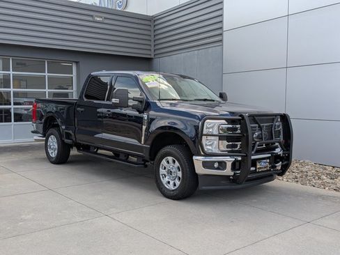 Certified 2024 Ford F250 XLT w/ FX4 Off-Road Package AWD/4WD image 2