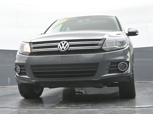 Used 2014 Volkswagen Tiguan SEL AWD/4WD image 42