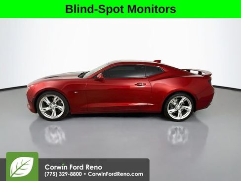 Used 2016 Chevrolet Camaro SS RWD image 4