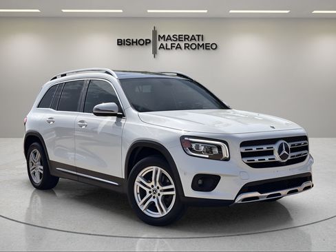 Used 2022 Mercedes-Benz GLB 250 image 1