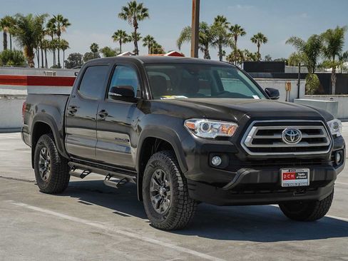 Certified 2021 Toyota Tacoma SR5 w/ Trail Edition AWD/4WD image 5