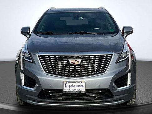 Used 2022 Cadillac XT5 Premium Luxury AWD/4WD image 2