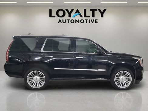 Used 2016 Cadillac Escalade Platinum AWD/4WD image 6