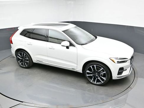 Used 2023 Volvo XC60 B5 Ultimate image 44