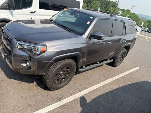 Used 2023 Toyota 4Runner SR5 Premium w/ Moonroof Package image 4
