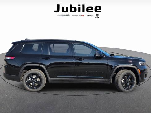 New 2025 Jeep Grand Cherokee L Altitude AWD/4WD image 36