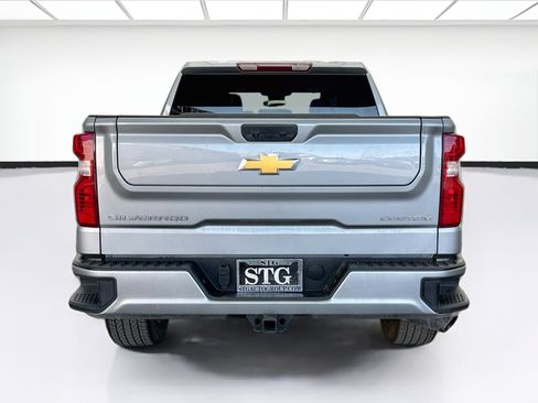 Used 2025 Chevrolet Silverado 1500 Custom RWD image 5