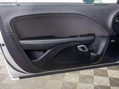 Used 2022 Dodge Challenger R/T w/ Driver Convenience Group image 39