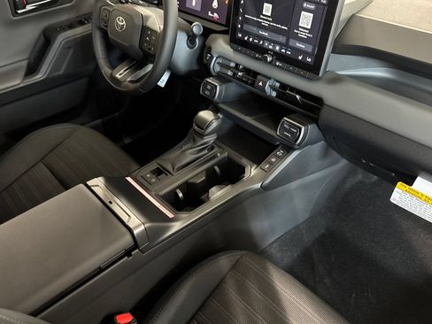 New 2026 Toyota RAV4 SE AWD/4WD image 19