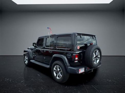 Used 2020 Jeep Wrangler Unlimited Sahara w/ Uconnect 4C Nav & Sound Group AWD/4WD image 6