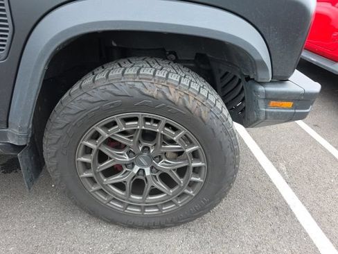 Used 2024 INEOS Grenadier AWD/4WD image 13