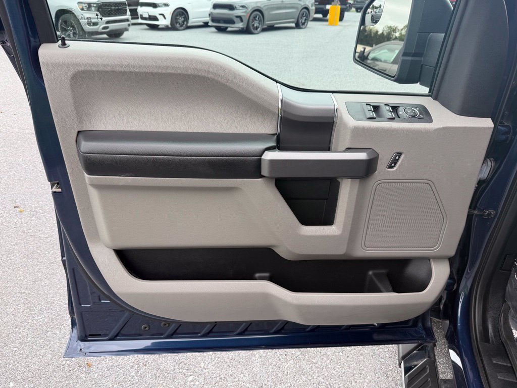 Used 2020 Ford F150 XLT w/ Equipment Group 302A Luxury AWD/4WD image 12