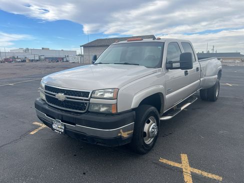 Used 2007 Chevrolet Silverado 3500 LT w/ Heavy-Duty Power Package image 9