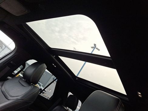 Used 2022 Ford Explorer ST w/ Equipment Group 401A image 18