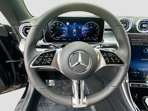 Used 2025 Mercedes-Benz CLE 300 4MATIC Cabriolet image 11