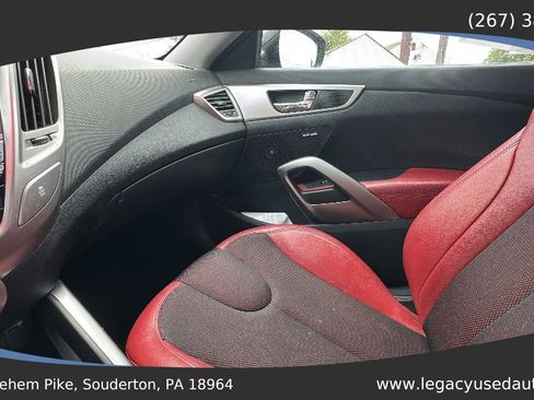 Used 2012 Hyundai Veloster w/ Style Pkg FWD image 14