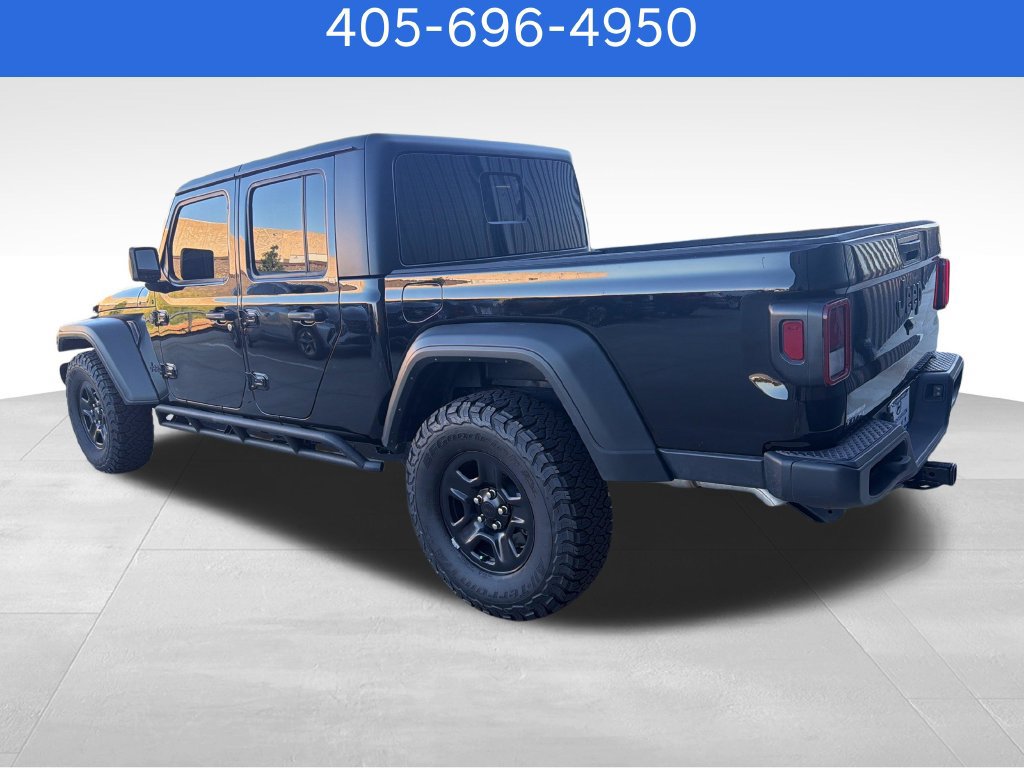 Used 2025 Jeep Gladiator Sport AWD/4WD image 3