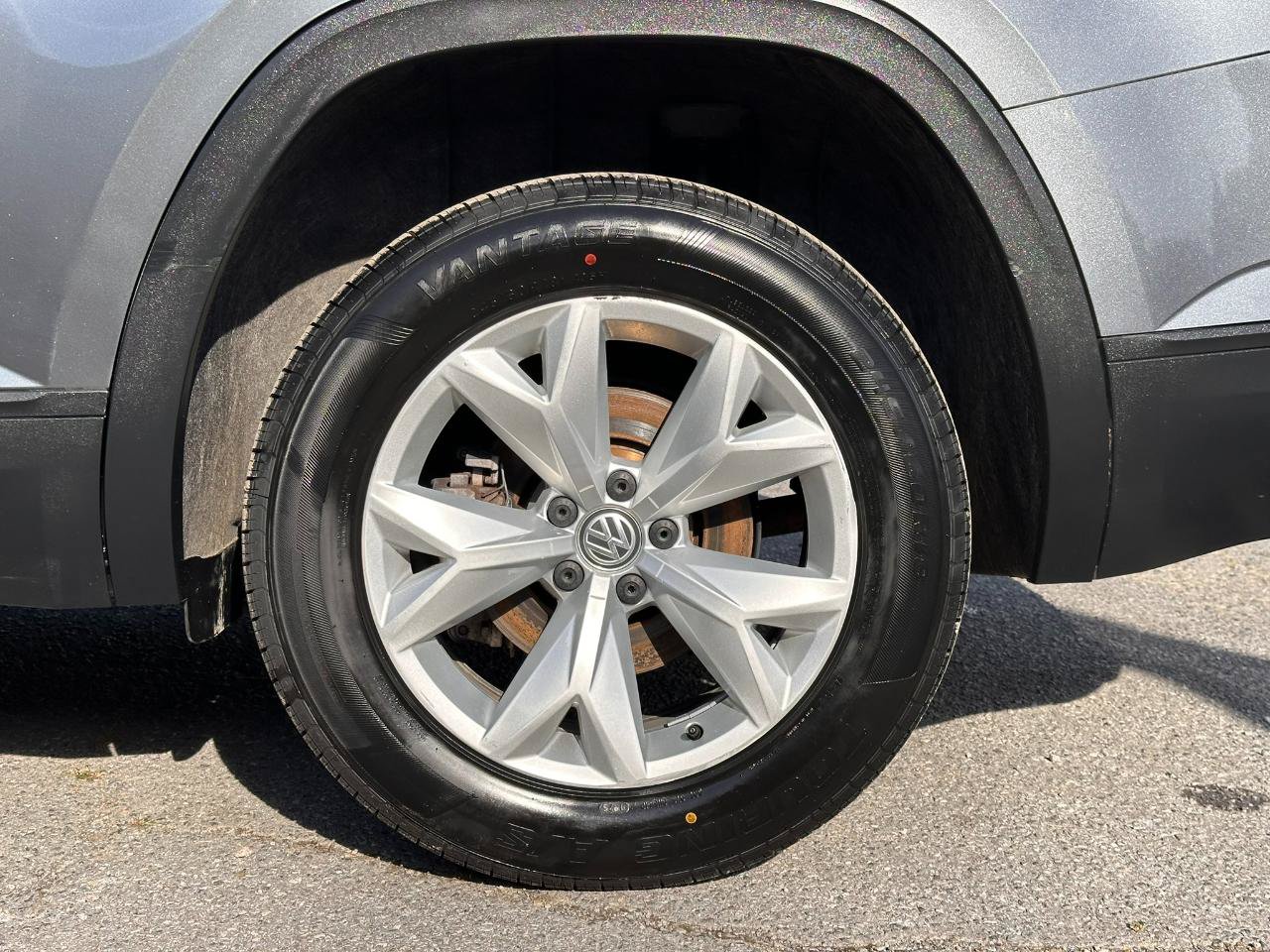 Used 2018 Volkswagen Atlas SE FWD image 26