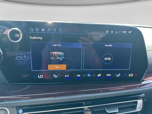 New 2026 Chevrolet Traverse Z71 w/ Enhanced Driving Package AWD/4WD image 24