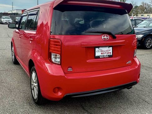 Used 2013 Scion xB Base 4dr Wagon 4A image 4