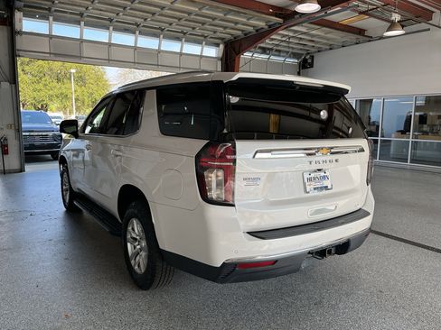 Used 2022 Chevrolet Tahoe LT w/ Luxury Package image 5