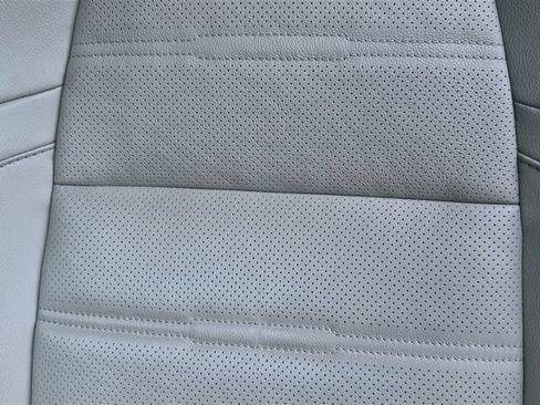 Used 2018 Honda CR-V Touring image 17