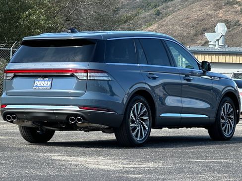 New 2026 Lincoln Aviator 2WD image 3