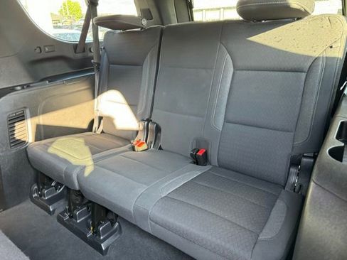 Used 2022 GMC Yukon XL SLE AWD/4WD image 8