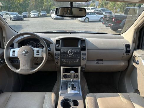 Used 2011 Nissan Pathfinder Silver AWD/4WD image 28