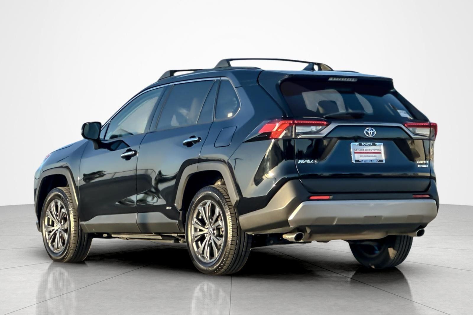 Certified 2023 Toyota RAV4 Limited AWD/4WD image 3