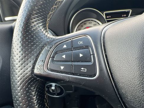 Used 2015 Mercedes-Benz CLA 250 4MATIC image 23