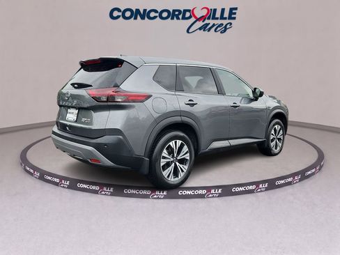 Used 2023 Nissan Rogue SV AWD/4WD image 6