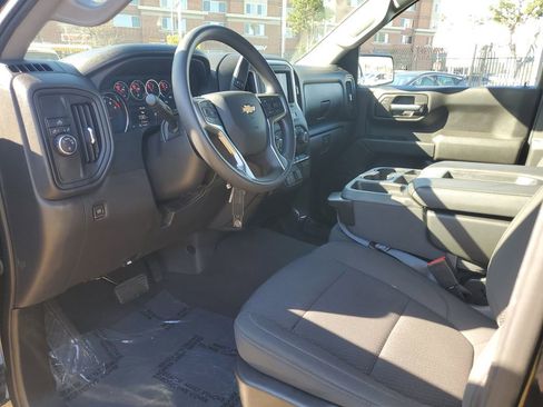 Used 2022 Chevrolet Silverado 1500 Custom w/ LPO, Dark Essentials Package image 19