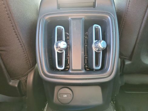 Used 2022 Polestar Polestar 2 Long Range Dual Motor image 15