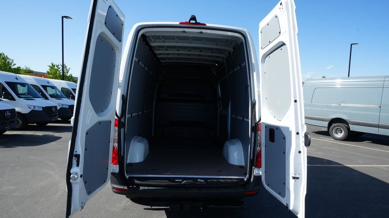 New 2026 Mercedes-Benz Sprinter 2500 image 5