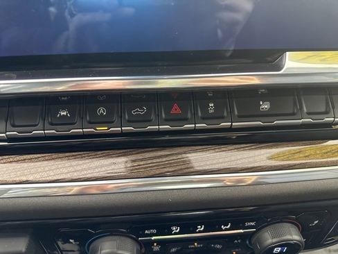 Used 2024 Chevrolet Silverado 1500 RST w/ Protection Package image 26