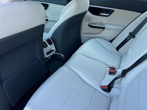 New 2026 Mercedes-Benz C 300 4MATIC Sedan image 12