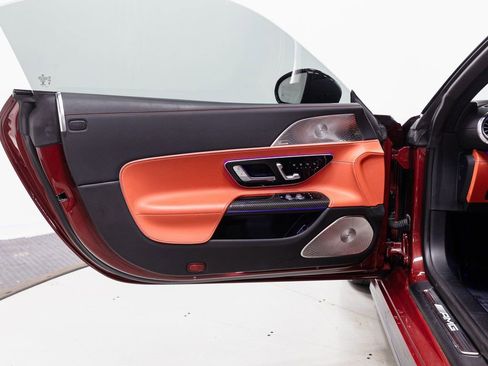 Used 2022 Mercedes-Benz SL 63 AMG 4MATIC image 6