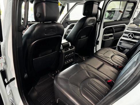 Used 2020 Land Rover Defender 110 HSE AWD/4WD image 19