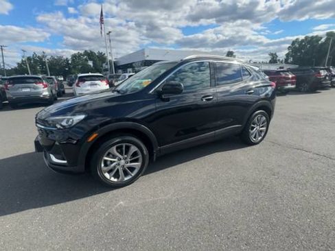 Certified 2022 Buick Encore GX Essence w/ Advanced Technology Package AWD/4WD image 4