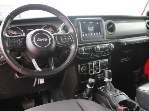 Used 2022 Jeep Wrangler Unlimited Sport AWD/4WD image 13