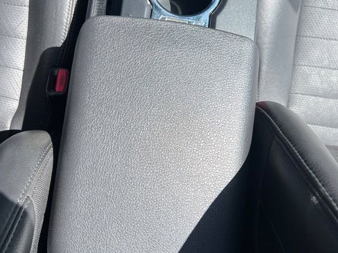 Used 2005 Ford Mustang GT image 18