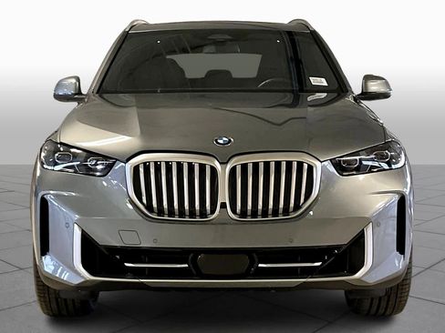 Used 2026 BMW X5 sDrive40i w/ Premium Package RWD image 3