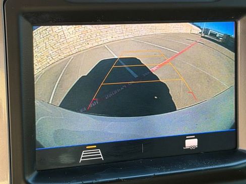 Used 2021 Chevrolet Silverado 1500 Custom image 21