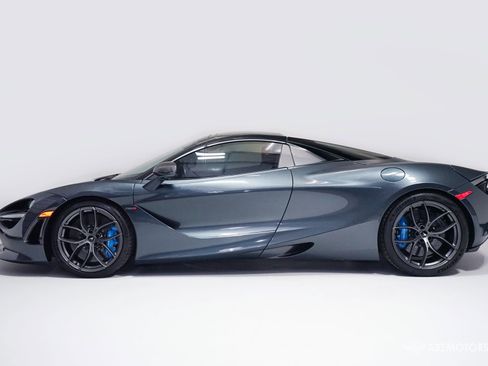 Used 2020 McLaren 720S Spider RWD image 4