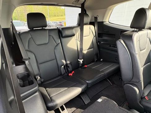 Used 2025 Kia Telluride S FWD image 33